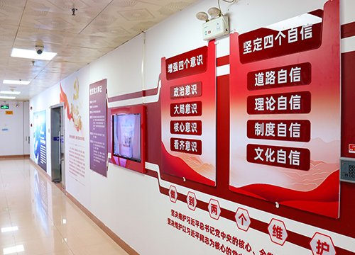 强化标杆引领，推进阵地建设